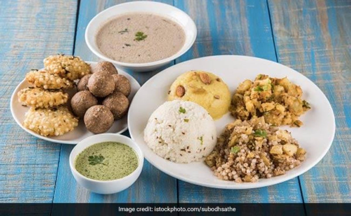 Shardiya Navratri 2023: नवरात्रि व्रत में खाएं ये सभी चीजें, दिनभर बनी रहेगी एनर्जी