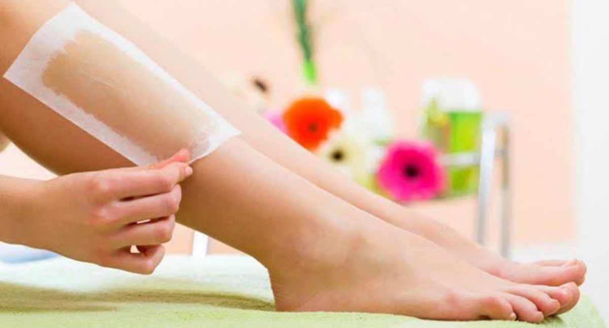 Beauty Tips: वैक्सिंग के बाद स्किन में होती है खुजली और दाने, तो इन चीजों को लगा कर पाएं राहत