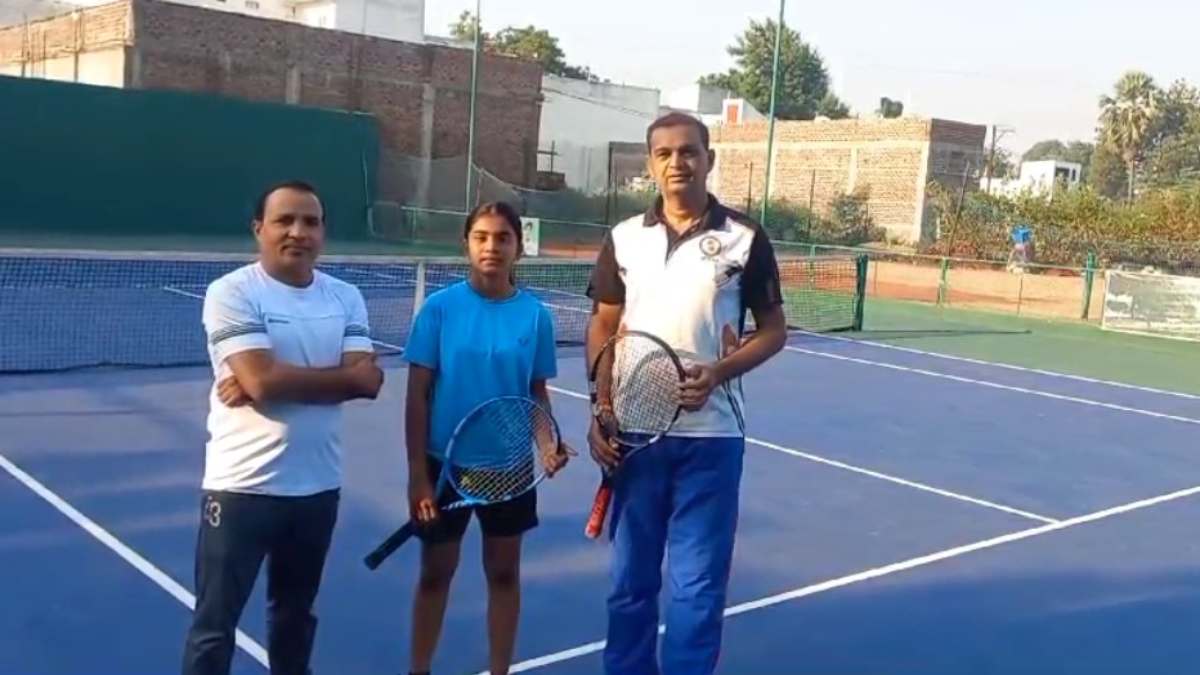 MP Sports News: बड़वानी की बेटी का नेशनल स्पोर्ट्स मीट लॉन टेनिस प्रतियोगिता में चयन, कई मेडल जीत चुकी है अक्षरा