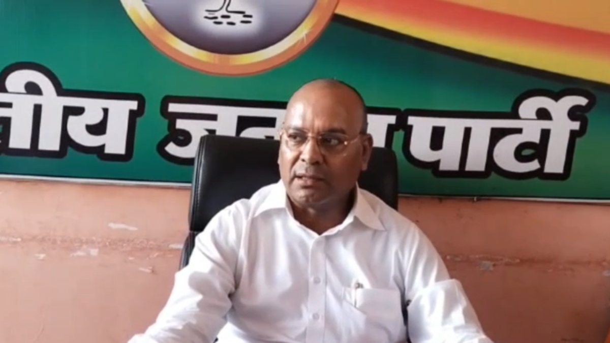 पूर्व मंत्री अजय चंद्राकर ने मुख्य चुनाव आयुक्त को लिखा पत्र, कुरुद विधानसभा के सभी मतदान केंद्रों को अति संवेदनशील घोषित करने की मांग की