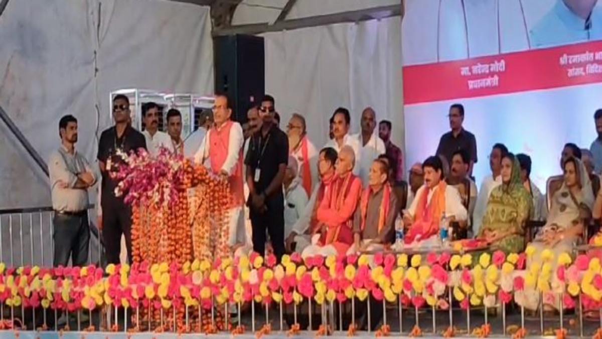 MP Election: CM शिवराज की सौगात, बुधनी विधानसभा में 19 करोड़ 65 लाख रुपये के विकास कार्यों का किया भूमिपूजन