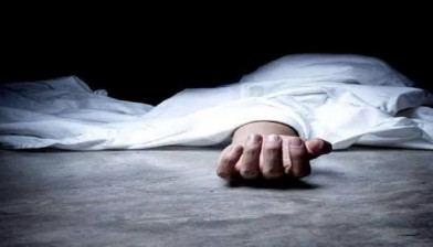 कानपुर में कमरे में मिला दरोगा का शव, फोरेंसिक टीम ने की जांच
