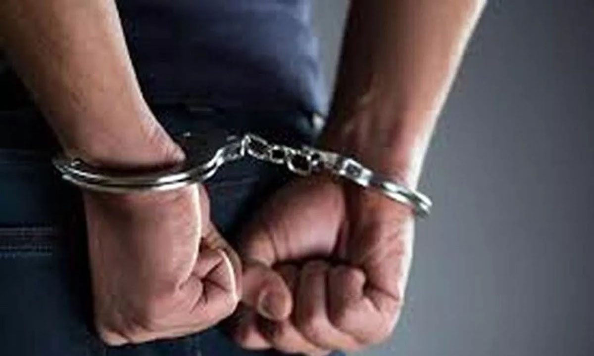 Odisha News: ओडिशा पुलिस ने 50 लाख रुपये मूल्य का नशीला पदार्थ किया जब्त, ड्रग तस्कर को गिरफ्तार किया