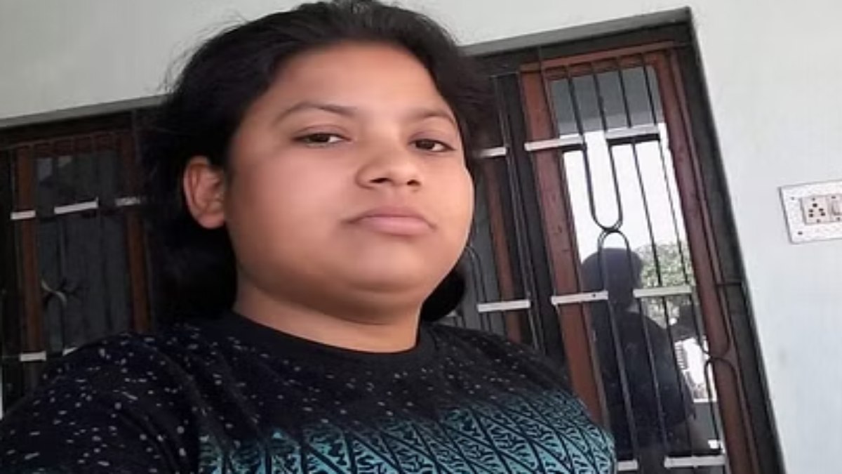 Kanpur News : छात्रा इयरफोन लगाकर ट्रेन के सामने हो गई खड़ी, टक्कर से हुई मौत