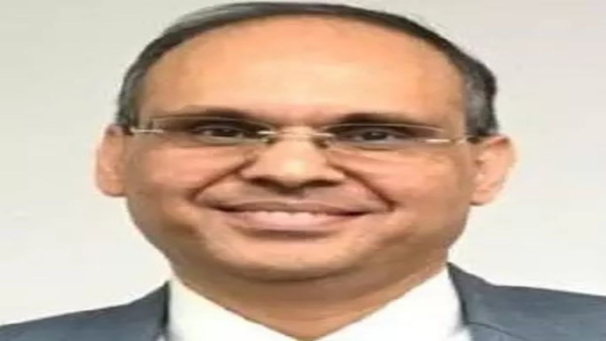 IAS अमित अग्रवाल का केंद्र ने बढ़ाया कार्यकाल, अगले आदेश तक रहेंगे UIDAI के सीईओ