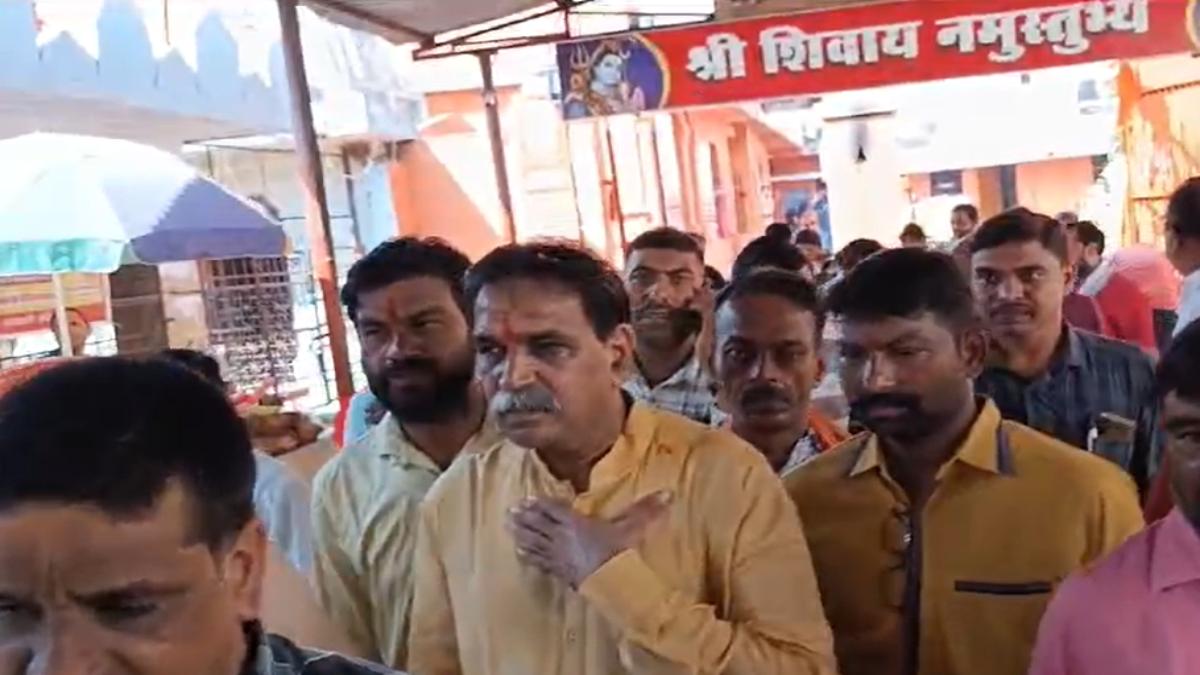 CG विधानसभा चुनाव 2023: भाजपा नेता राजेश मूणत ने हटकेश्वर नाथ का दर्शन कर की प्रचार अभियान की शुरुआत, कांग्रेस को लेकर बोले- ईश्वर करें सूची को लेकर जल्द निर्णय कर लें, नहीं तो…