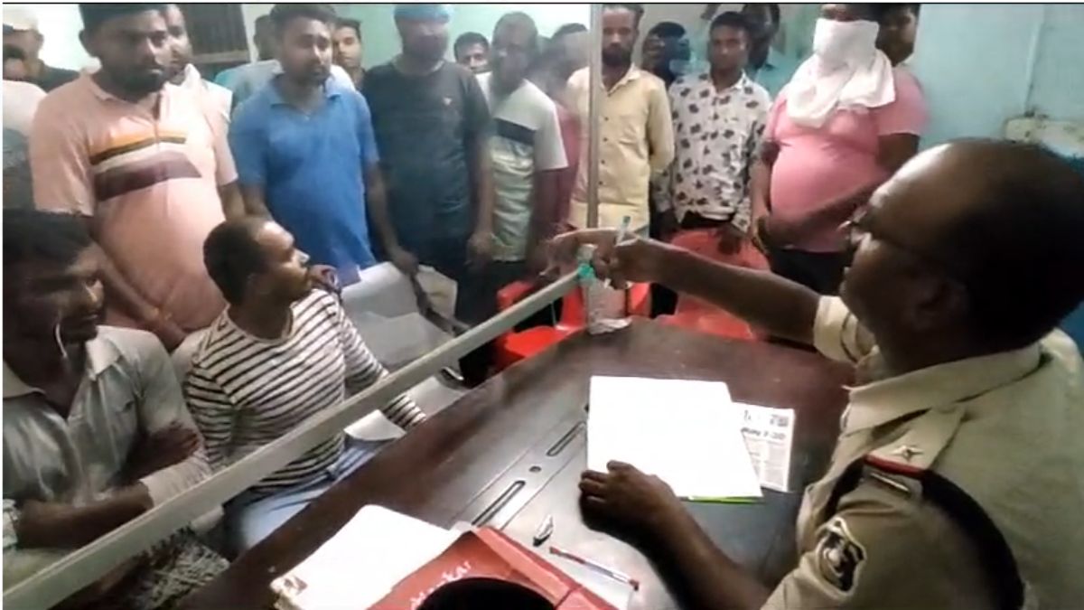 CG NEWS : इलाज के दौरान प्रसूता की अस्पताल में मौत, परिजनों ने लापरवाही का लगाया आरोप, जमकर किया हंगामा