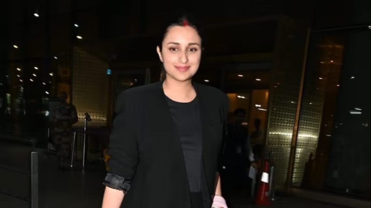 हाथों में चूड़ा और मांग में सिंदूर लगाए ब्लैक आउटफिट में नजर आईं Parineeti Chopra, वीडियो देखकर फैंस हार बैठे दिल