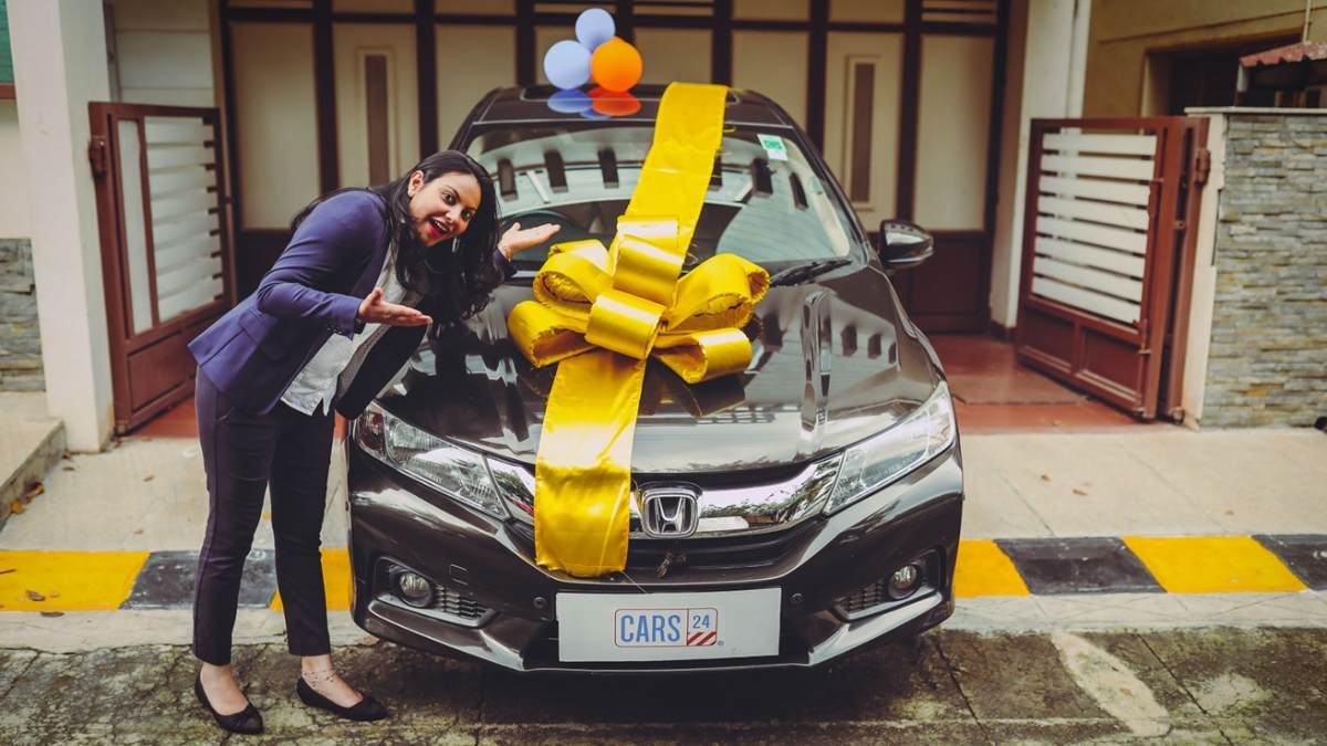 Car Buying Tips : क्या आप इस त्योहारी सीजन में खरीद रहे हैं नई कार ? तो इन 5 बातों का रखें ध्यान, होगा बड़ा फायदा
