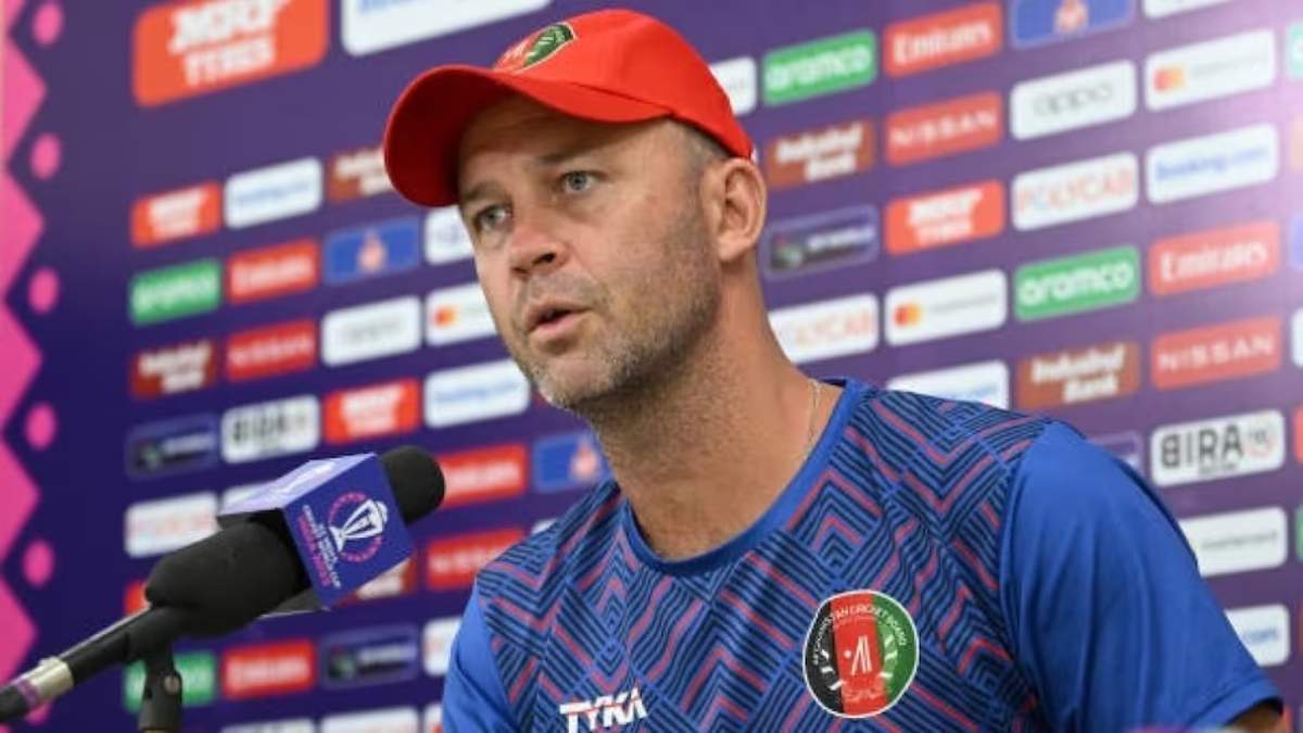 ICC CWC 2023 : भारत के खिलाफ राशिद खान को गेंदबाजी आक्रमण पर देरी से लाने पर अफगानिस्तान के कोच ने पल्ला झाड़ा, जानिए क्या कहा?