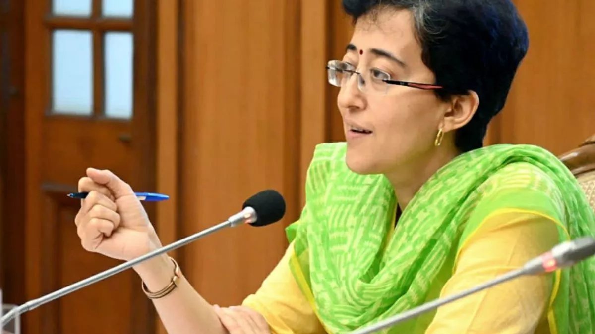 शिक्षा क्रांति में सलाहकार की भूमिका अहम: आतिशी