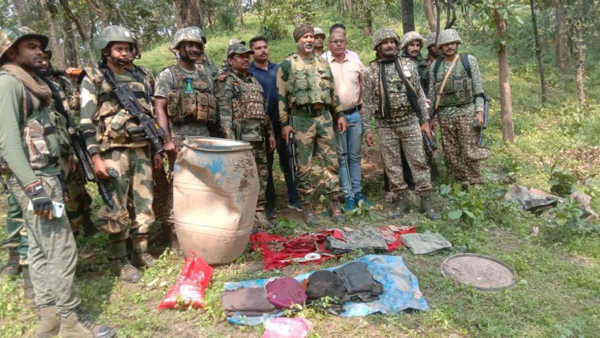 CG NEWS : पुलिस ने नक्सलियों के बड़े मंसूबे पर फेरा पानी, विस्फोटक सामाग्री बरामद