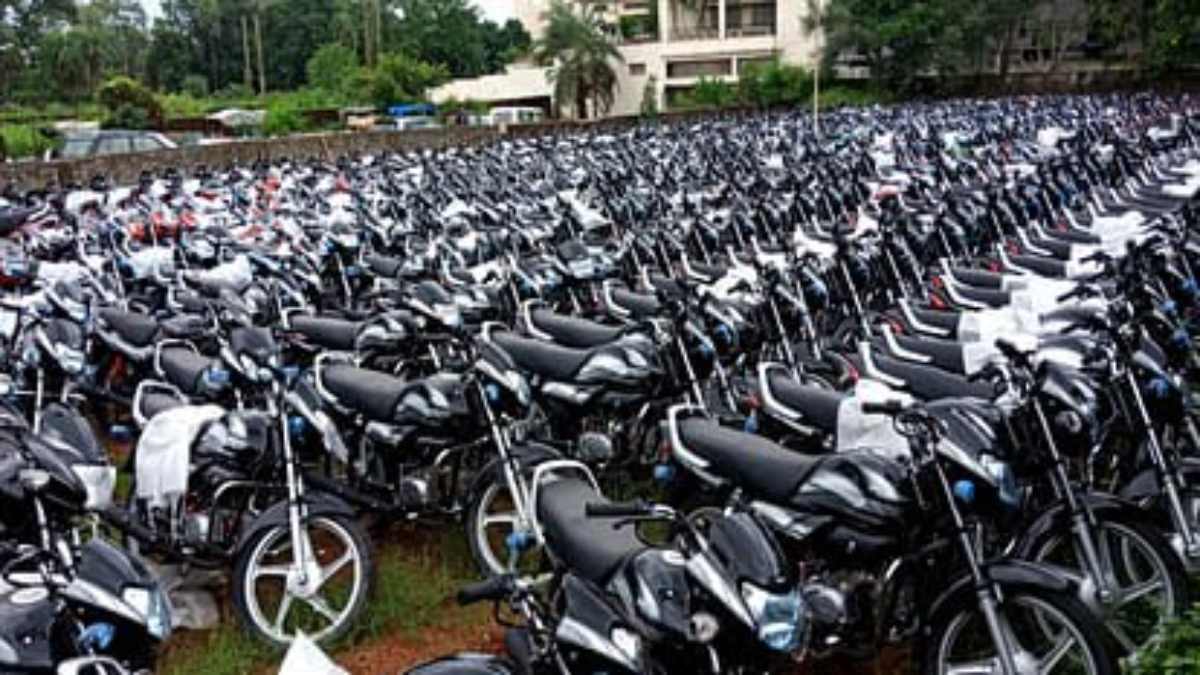 Motorcycle Buying Tips : त्योहारों के सीजन में बाइक खरीदते समय इन बातों का रखें ध्यान, मिलेगा फायदा