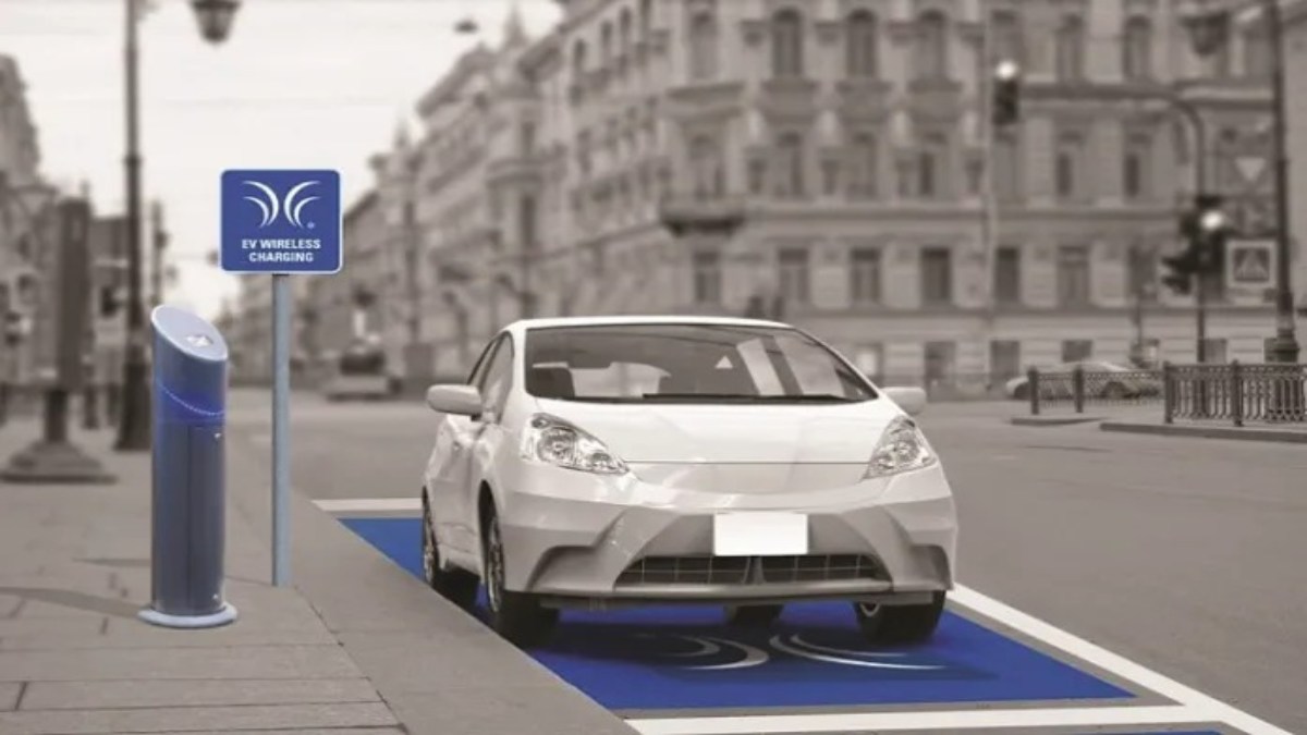 Wireless EV Charging : ट्रैफिक सिग्नल पर चार्ज होगी इलेक्ट्रिक कार! इस शहर में चल रहा पायलट प्रोजेक्ट