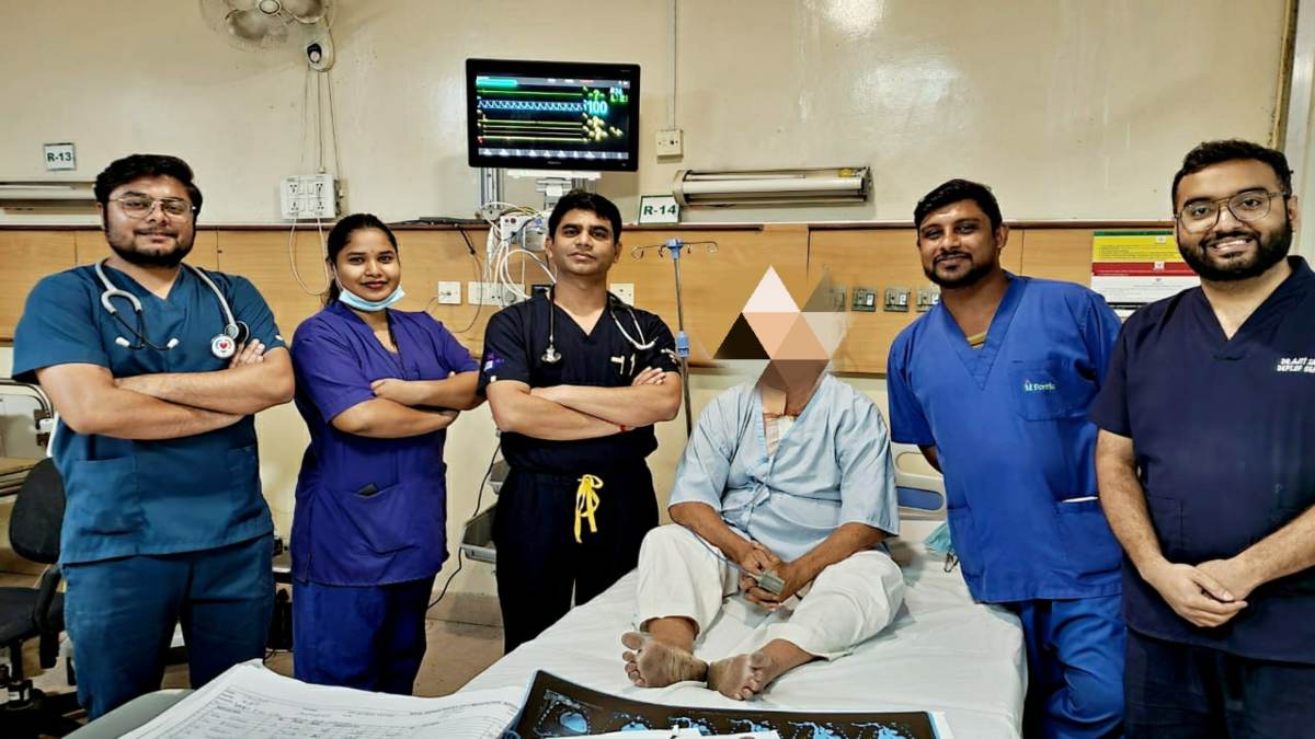 अंबेडकर अस्पताल में मरीज की सफल ऑपरेशन से बची जान, दिल को बंदकर दुर्लभ कैंसर ट्यूमर को बायपास मशीन की सहायता से निकाला गया