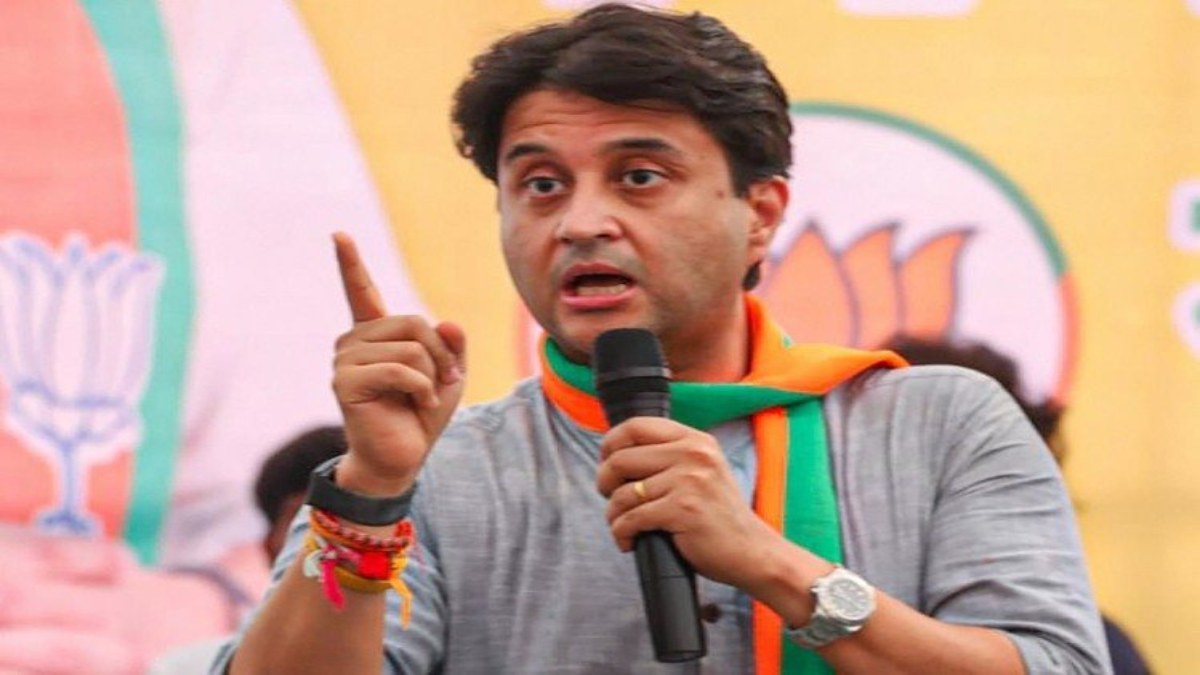 मंत्री सिंधिया ने विपक्ष पर साधा निशाना: NCERT के सिलेबस में ‘भारत’ करने पर कहा- मातृभूमि के नाम का विरोध करना देश का दुर्भाग्य