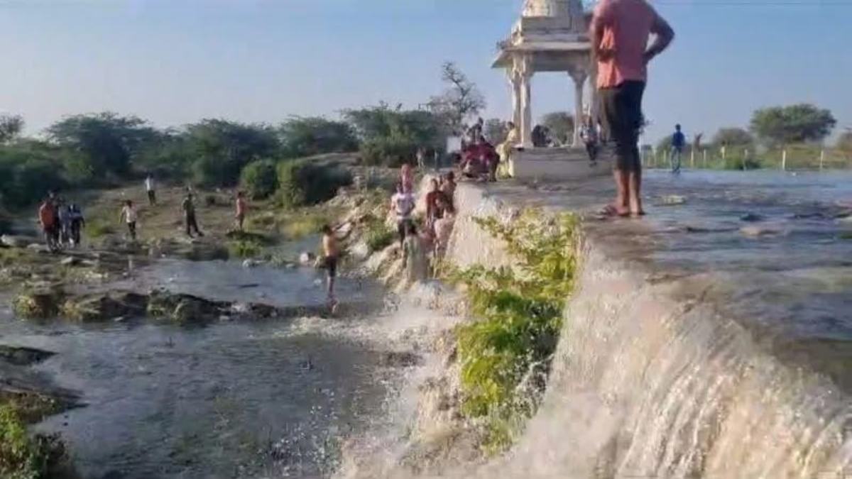50 साल में पहली बार इस झील में आया पानी, लोगों का सपना हुआ पूरा, किसानों की चिंता दूर …