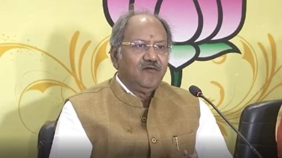 चुनावी रण पर बृजमोहन का वार : अपने खिलाफ खड़े किए गए प्रत्याशी पर कहा- कांग्रेस ऐसे ही धर्म से जुड़े लोगों के साथ करती है अन्याय