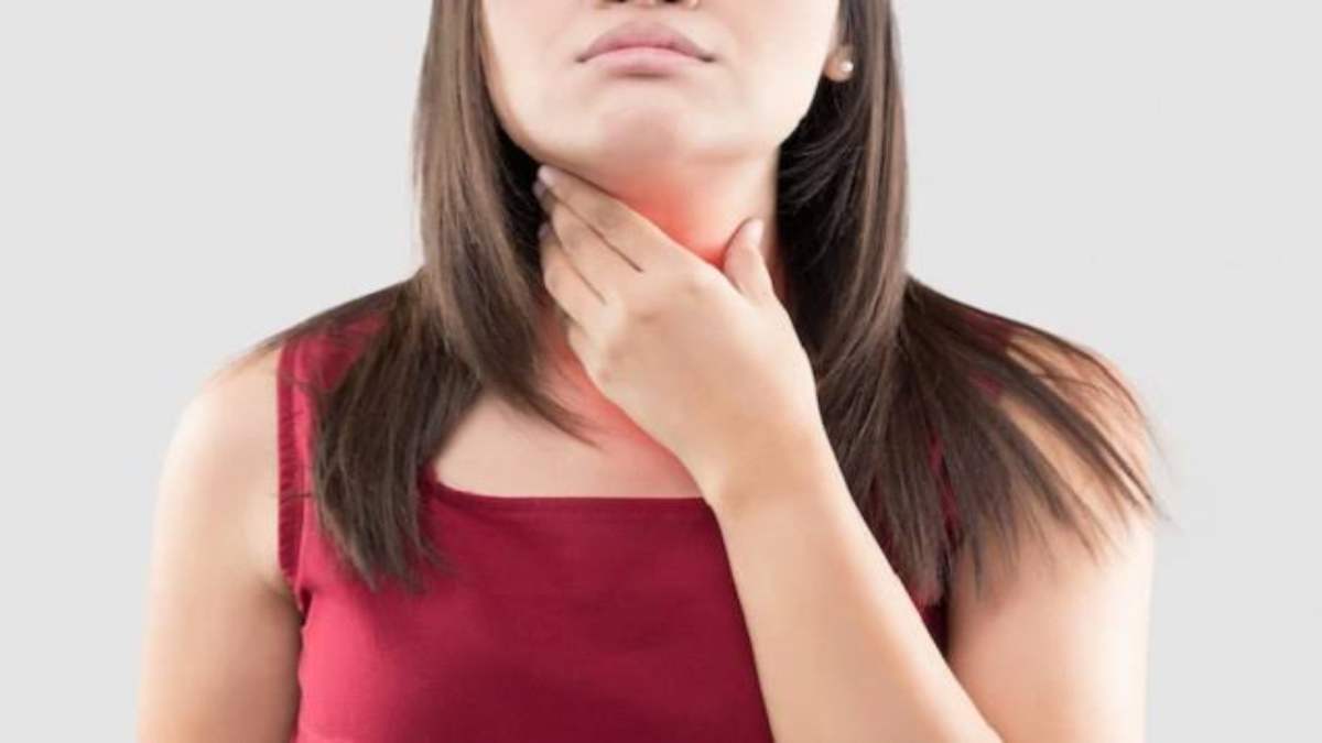 Health Tips : हल्की सर्दी की हो चुकी है शुरुआत, और अगर ऐसे में गला हो जाता है खराब तो यहां जाने किस तरह करें गले के दर्द और सूजन को ठीक