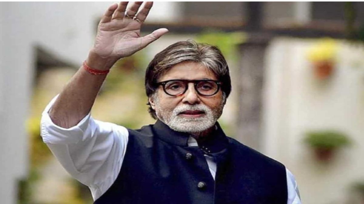 HBD Big B : 81 बरस के हुए Amitabh Bachchan, जलसा के सामने लगा फैंस का हुजूम …
