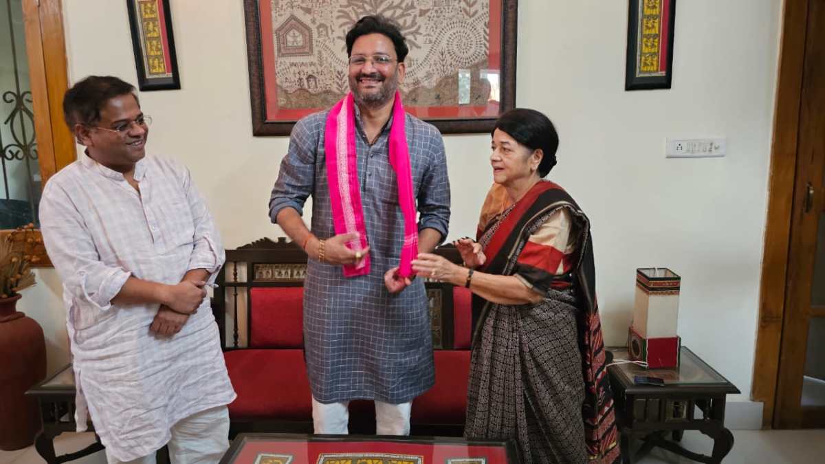 विधानसभा चुनाव के पहले कांग्रेस को लगा बड़ा झटका, जिला अध्यक्ष पार्टी छोड़ JCCJ में हुए शामिल, लड़ सकते हैं चुनाव