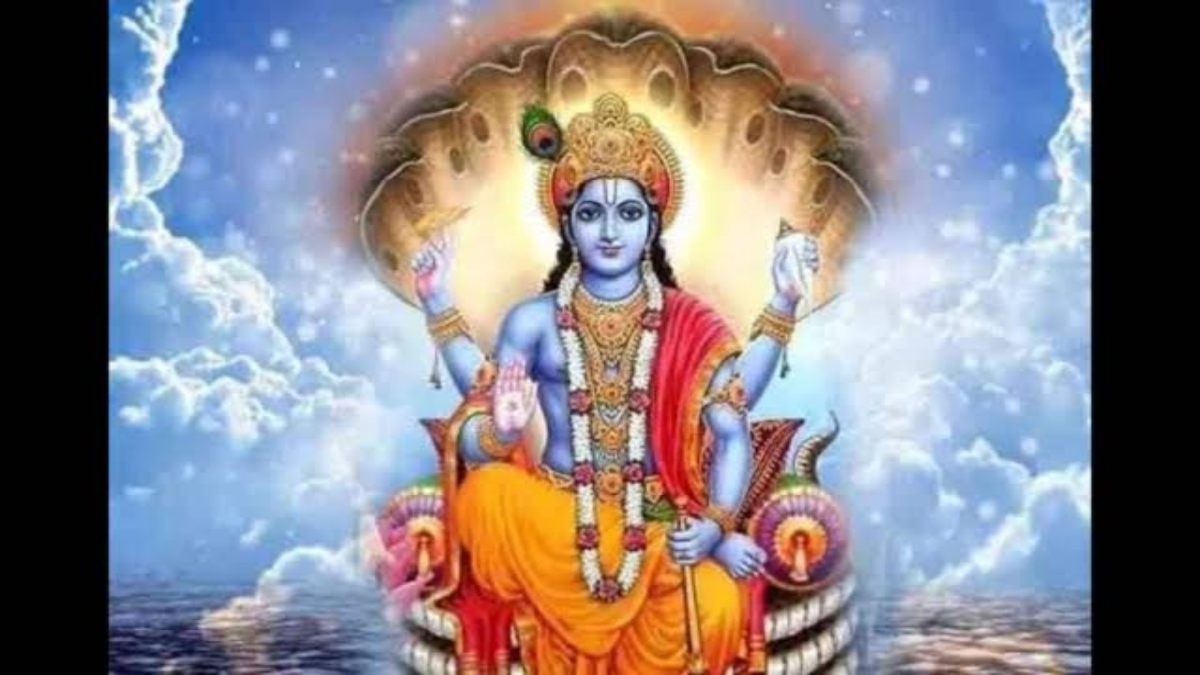 इंदिरा एकादशी पर किए गए दान से सात पीढ़ियों के पितर हो जाते हैं तृप्त, जानिए किन चीजों का करें दान …