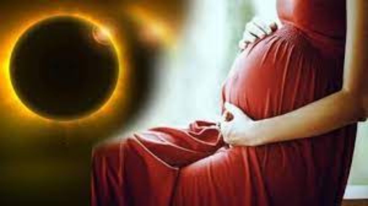 Grahan me Garbhvati Mahila Kya Nahi Kare: इस चंद्र ग्रहण में गर्भवती महिलाएं भूल से भी न करें ये 10 काम