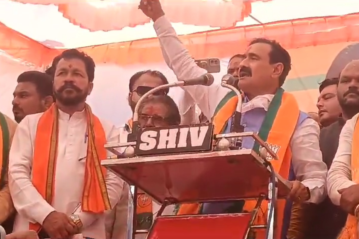 छिंदवाड़ा में कांग्रेस आई तो रोहिंग्या की बस्ती होगी: गृहमंत्री नरोत्तम ने BJP उम्मीदवार के समर्थन में किया रोड शो, कहा- कांग्रेस करती है तुष्टिकरण की राजनीति 