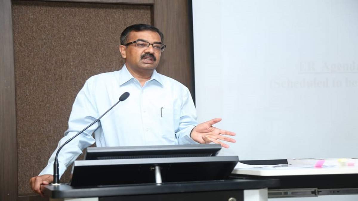 MP निर्वाचन आयोग की प्रेस कॉन्फ्रेंस: प्रदेश में 22 लाख 36 हजार से अधिक नए वोटर्स; इलेक्शन कमिशन ने चुनाव को लेकर दिए अहम संकेत