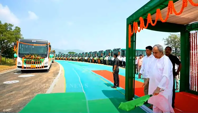 CM पटनायक ने मलकानगिरी में किया लक्ष्मी (LAccMI) योजना का शुभारंभ