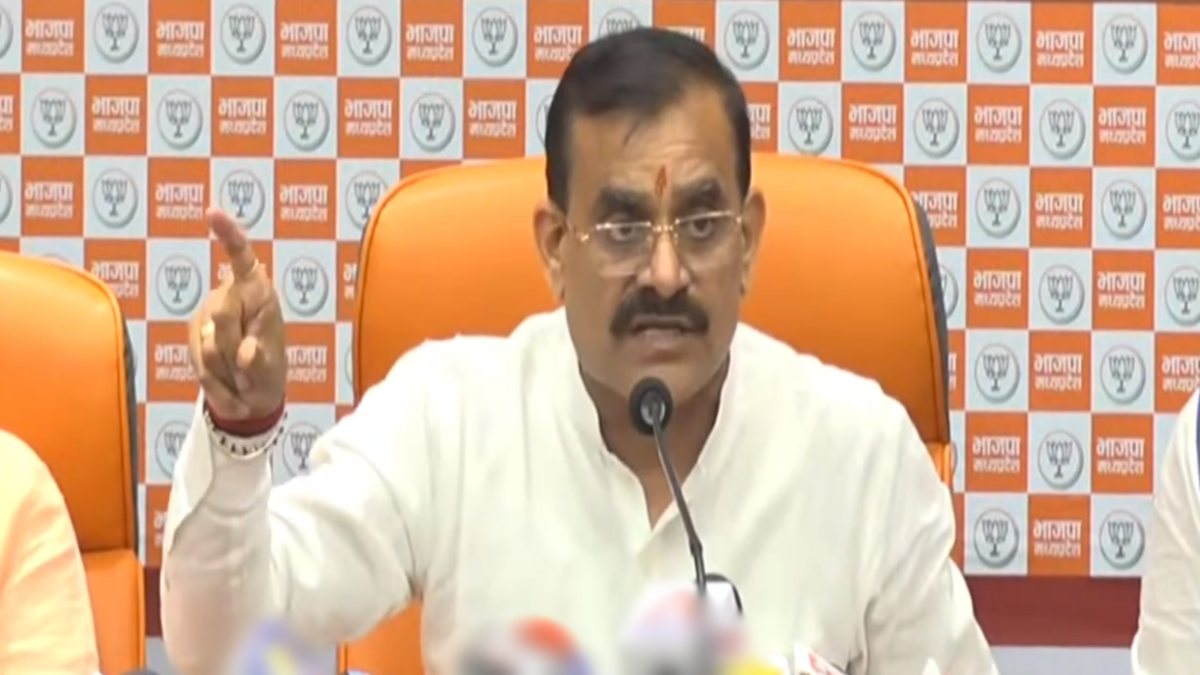 MP Elections: कांग्रेस के जय-वीरू पर वीडी शर्मा का तंज: कहा- जनता जानती है दोनों घोषित चोर थे, घोषणा पत्र पर कही ये बात