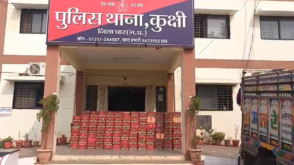 अवैध शराब की तस्करी करते 2 आरोपी गिरफ्तार, पुलिस ने 90 पेटी जब्त की शराब