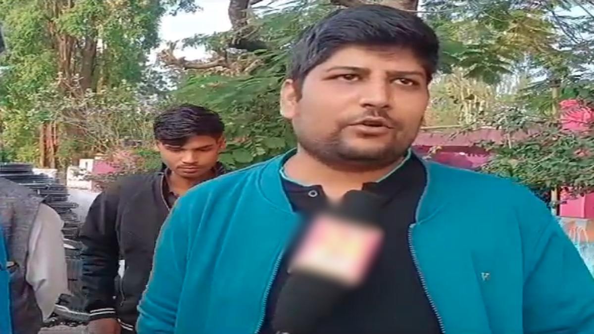 Madhya Pradesh Voting: लोकतंत्र के महापर्व पर भाग लेने असम से आए एयर फोर्स के डॉक्टर, बोले- एक वोट की कीमत समझता हूं, मेरी मां भी…
