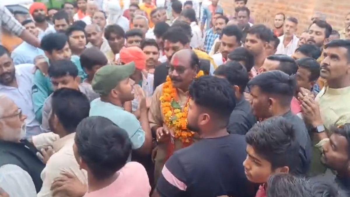 MP Election: प्रचार के दौरान BJP प्रत्याशी का विरोध: जमकर सुनाई खरी-खोटी, वार्डवासी बोले- नहीं किए वादे पूरे