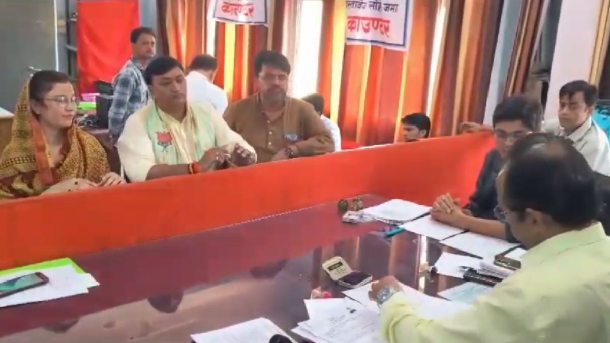 MP Assembly Elections 2023: पूर्व सीएम उमा भारती के भतीजे का नामांकन स्वीकार, कांग्रेस की आपत्ति खारिज