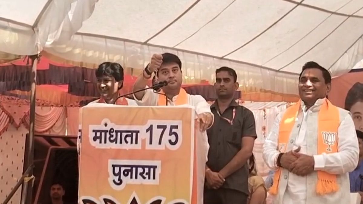 MP Elections 2023: कांग्रेस पर बरसे सिंधिया, बोले- 17 नवंबर को मतदान कर कांग्रेस की बोरिया बिस्तर बांध देना