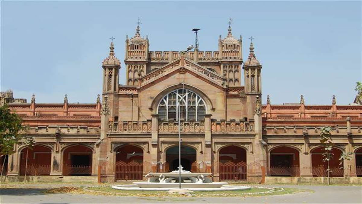 संपूर्णानंद संस्कृत विश्वविद्यालय की 41वां दीक्षांत समारोह संपन्न, राज्यपाल ने युवाओं से की ये खास अपील