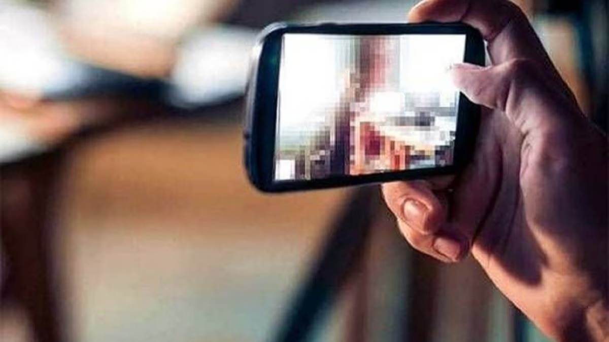 वाराणसी में छात्रा की फोटो एडिट कर सोशल मीडिया पर डाला, आरोपी गिरफ्तार
