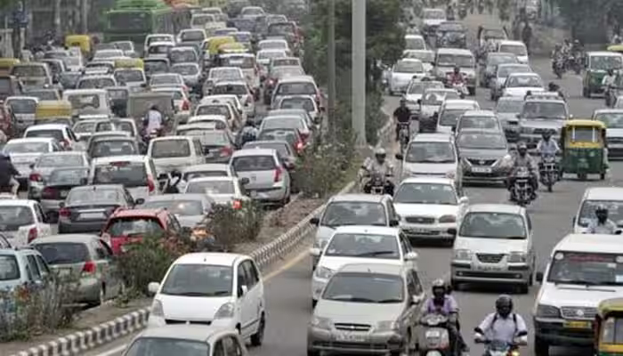 दिल्ली में फिलहाल नहीं लागू होगा ऑड-ईवन, केजरीवाल सरकार ने वापस लिया फैसला