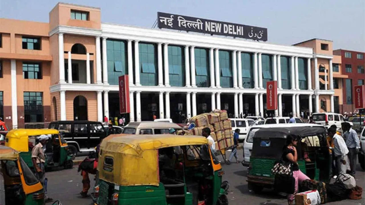 नई दिल्ली स्टेशन पर प्लेटफॉर्म टिकट की बिक्री बंद