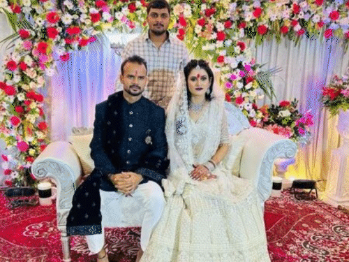 अंतरराष्ट्रीय हॉकी खिलाड़ी ललित उपाध्याय ने की सगाई, जानिए किस विभाग में कार्यरत हैं पत्नी