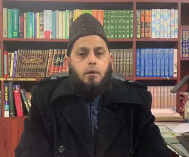 रामायण प्रकरण पर मौलाना फरंगी महली का बयान, कहा- कुरान और बाइबिल भी पाठ्यक्रम में करें शामिल