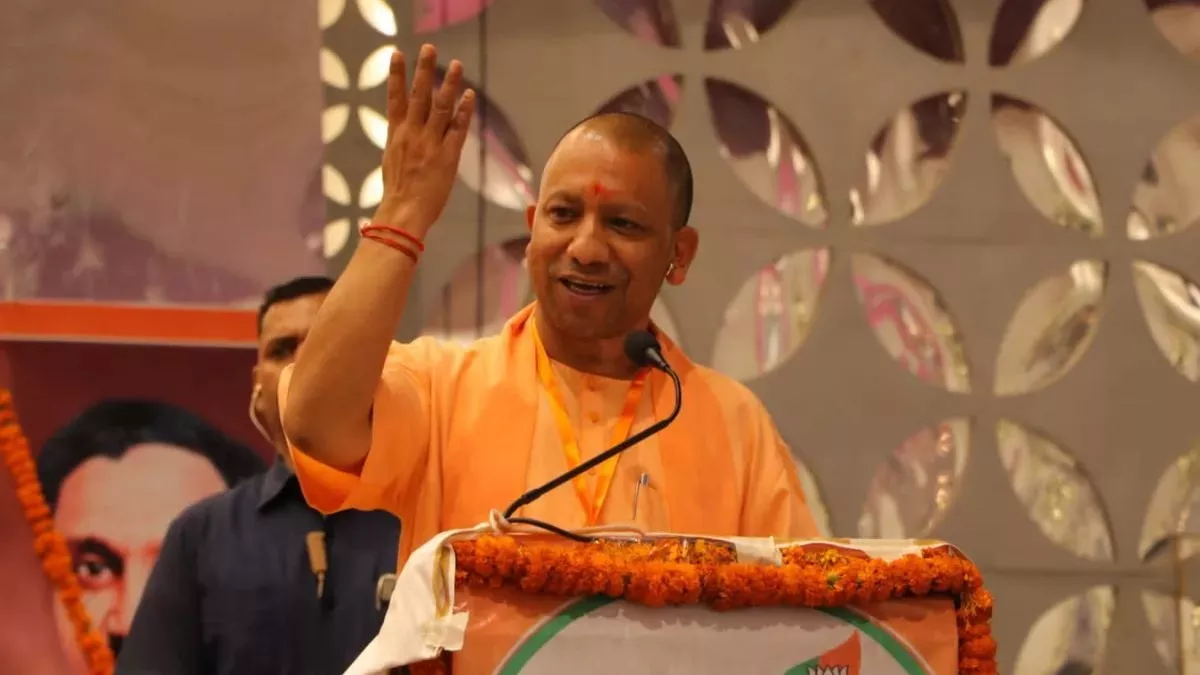 देव दीपावली: आज काशी आएंगे CM योगी, विदेशी मेहमानों के साथ क्रूज से देखेंगे गंगा आरती