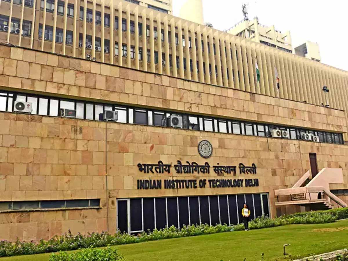 दोस्त की मौत के बाद डिप्रेशन, आईआईटी दिल्ली के छात्र ने किया सुसाइड