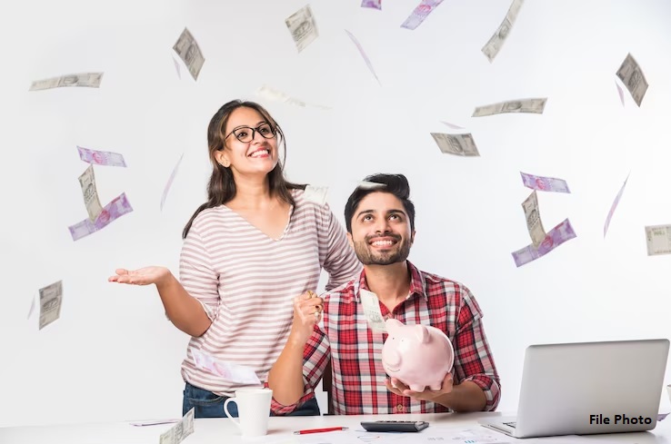 इस कंपनी के शेयर्स ने निवेशकों को किया मालामाल, पैसे हुए डबल