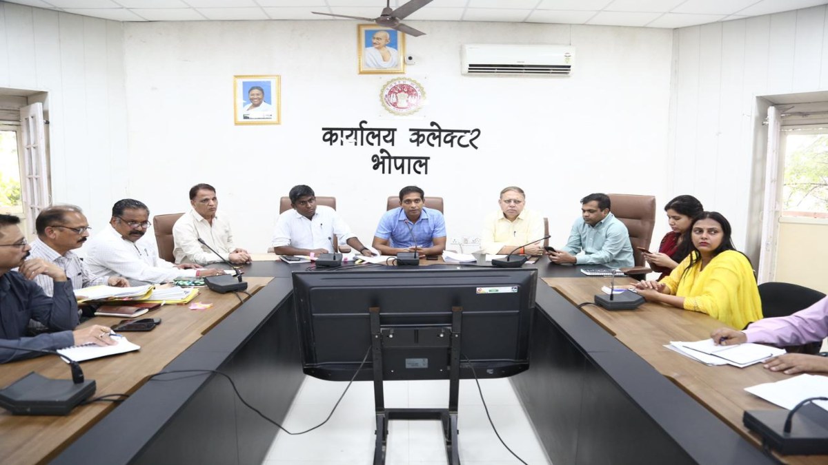 ग्रीन भोपाल की बर्बादी के बाद एक्शन में प्रशासन: एनजीटी की लताड़ के बाद कलेक्टर ने ली अधिकारियों की बैठक, अतिक्रमण हटाने के दिए निर्देश