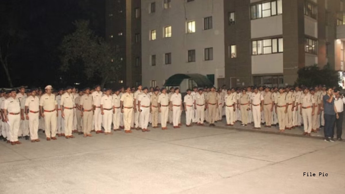 MP में चुनाव से पहले कॉम्बिंग गश्त: भोपाल में देर रात 800 पुलिसकर्मी एक साथ उतरे, 521 फरार बदमाश गिरफ्तार