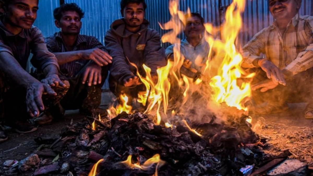 MP Weather Update: हवाओं के रुख से बढ़ने लगी सिहरन, पचमढ़ी से ज्यादा ग्वालियर रहा ठंडा, प्रदेश के कई जिलों बारिश के आसार