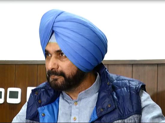 दिल्ली में हुई एक्साइज की चोरी बड़ी है और इसको ठीक ठहराने की कोशिश में केजरीवाल सरकार कर रही सीनाजोरी : सिद्धू