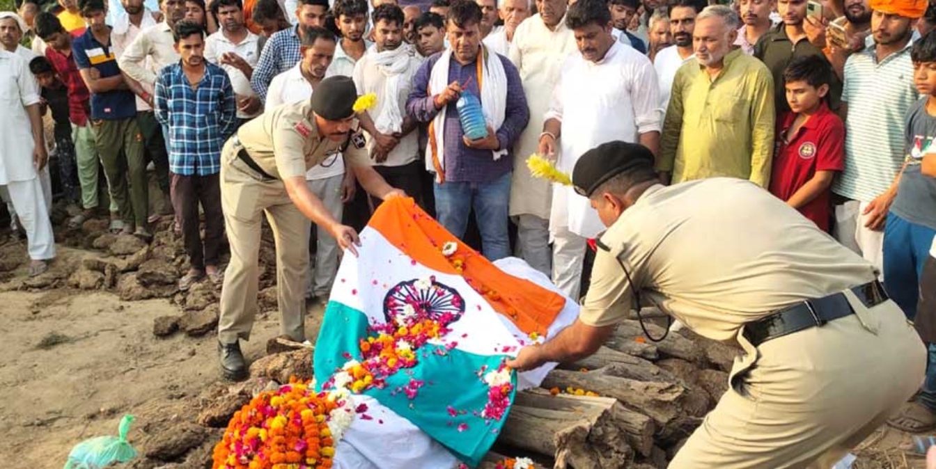Odisha News: BSF जवान के पार्थिव शरीर को आज राजकीय सम्मान के साथ दी जाएगी विदाई, मल्ला गांव में किया जाएगा अंतिम संस्कार